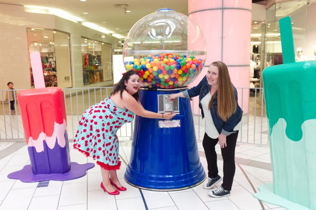 Metropolis at Metrotown Snack N Snap Display Gumball Machine