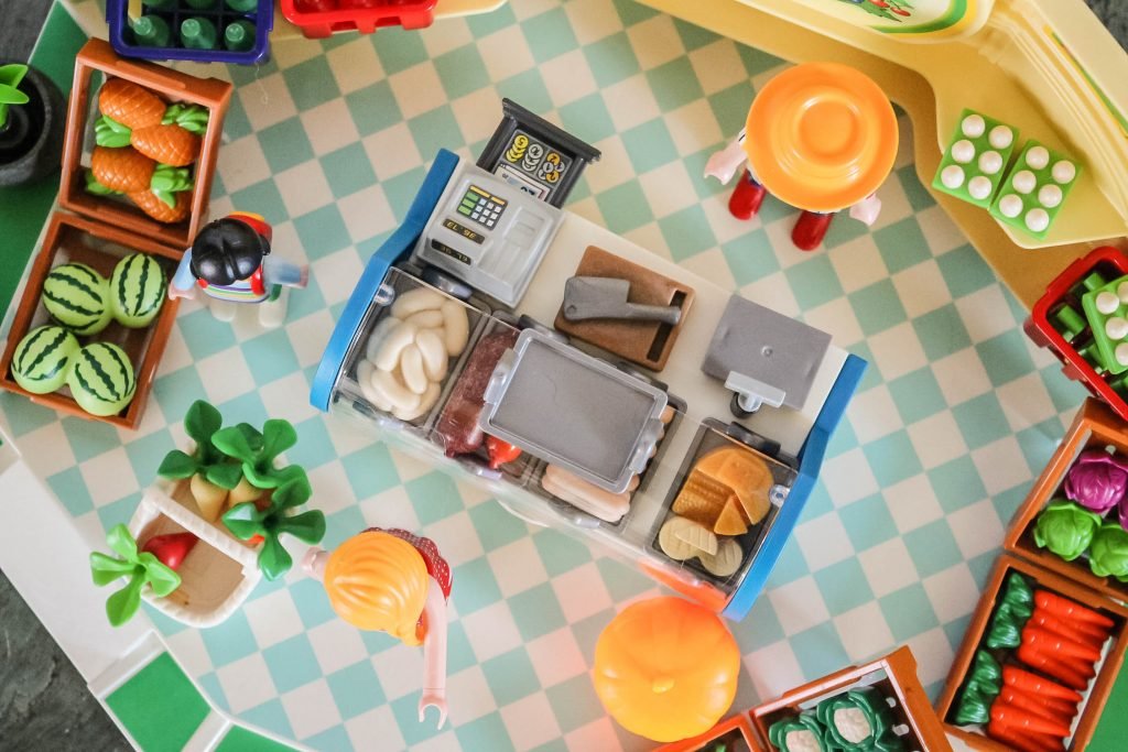 Playmobil City Life Grocery Store