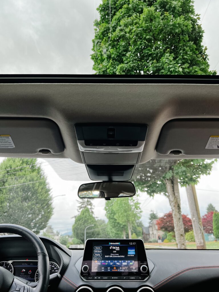 nissan sentra moon roof view