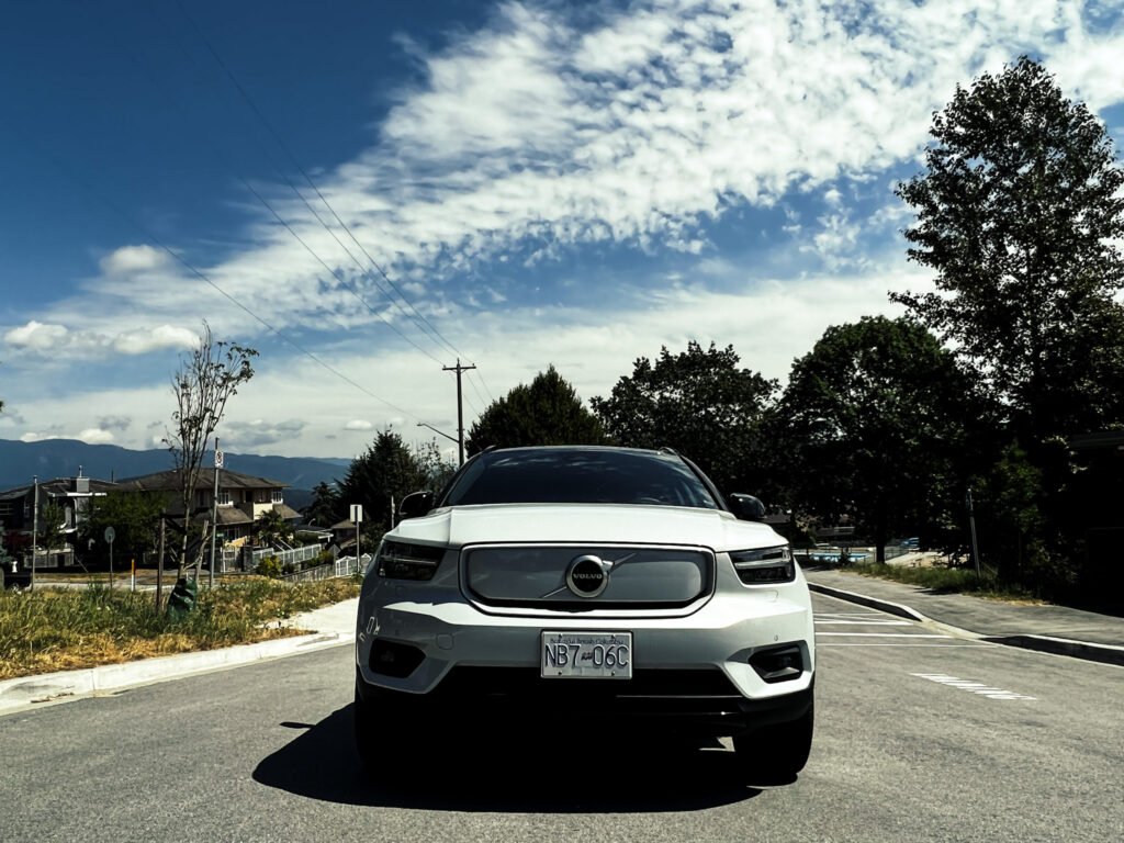 Volvo XC40 Recharge front facing view of grill